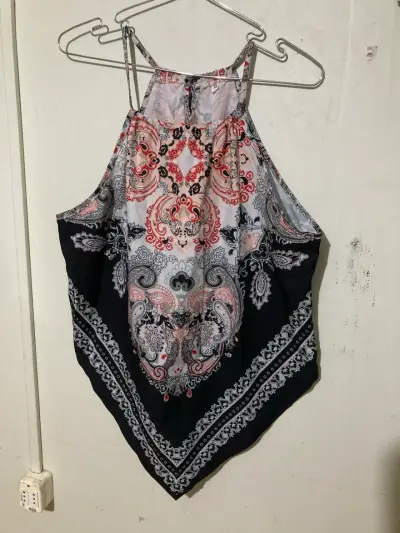 Blusa estampada sin mangas - miniatura 1