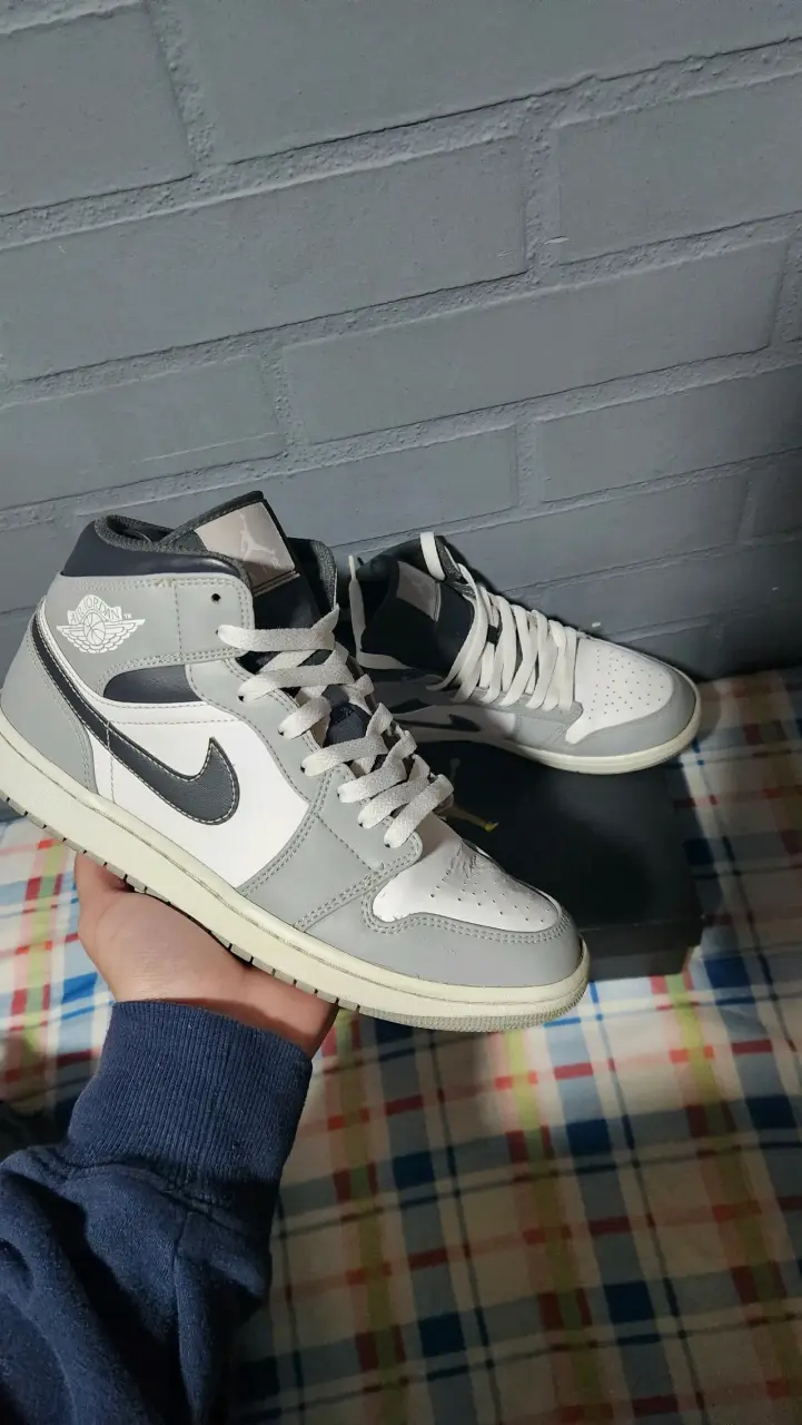 Jordan 1 mid light smoke grey - 7
