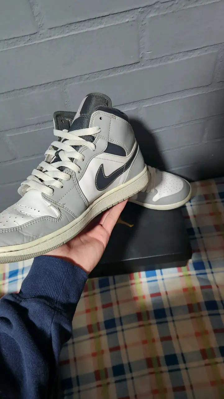 Jordan 1 mid light smoke grey - 8