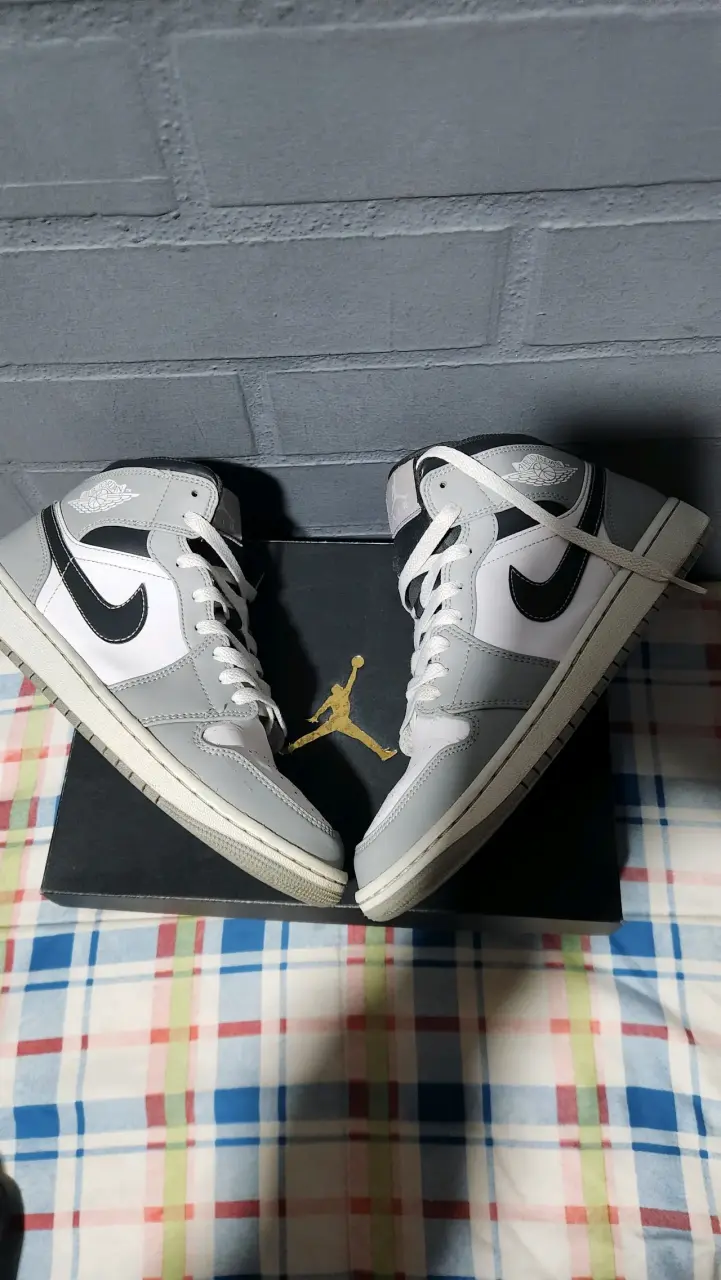 Jordan 1 mid light smoke grey - 11