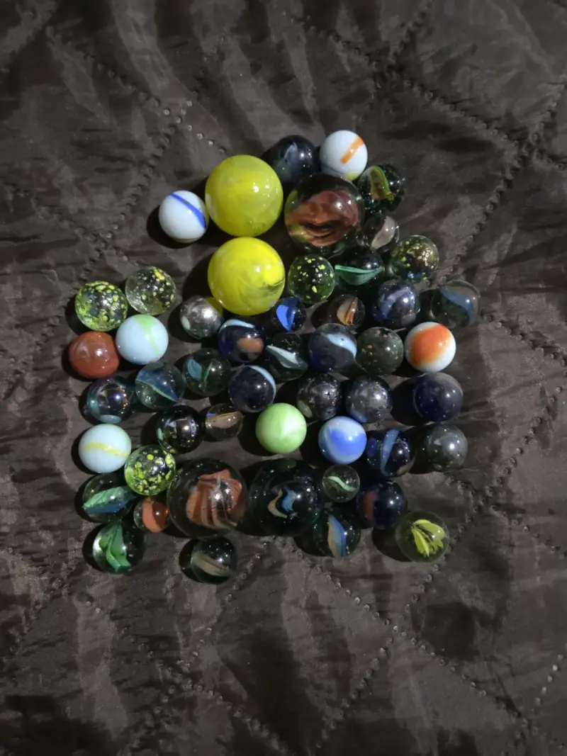 Pack de 50 bolitas / canicas surtidas