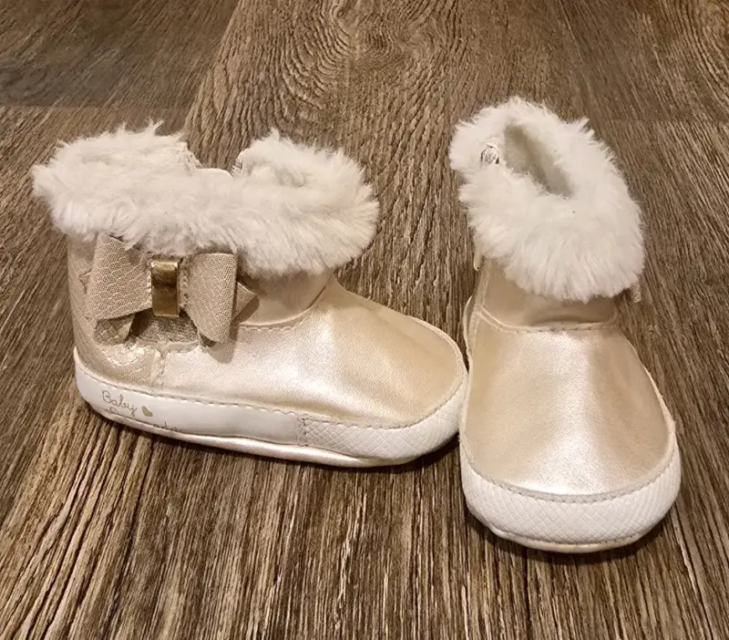 Botines bebé con forro peludo