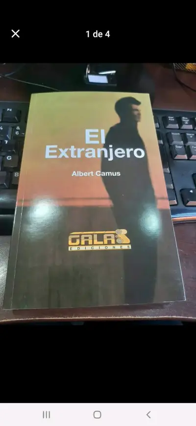 Libro El Extranjero de Camus - miniatura 1