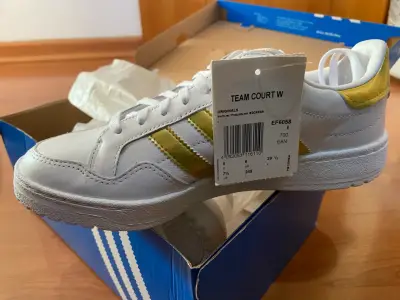 Zapatillas blancas Team Court W nuevas - miniatura 1