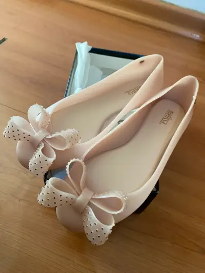 Balerinas Melissa, nuevas en caja, beige con moño - miniatura 1