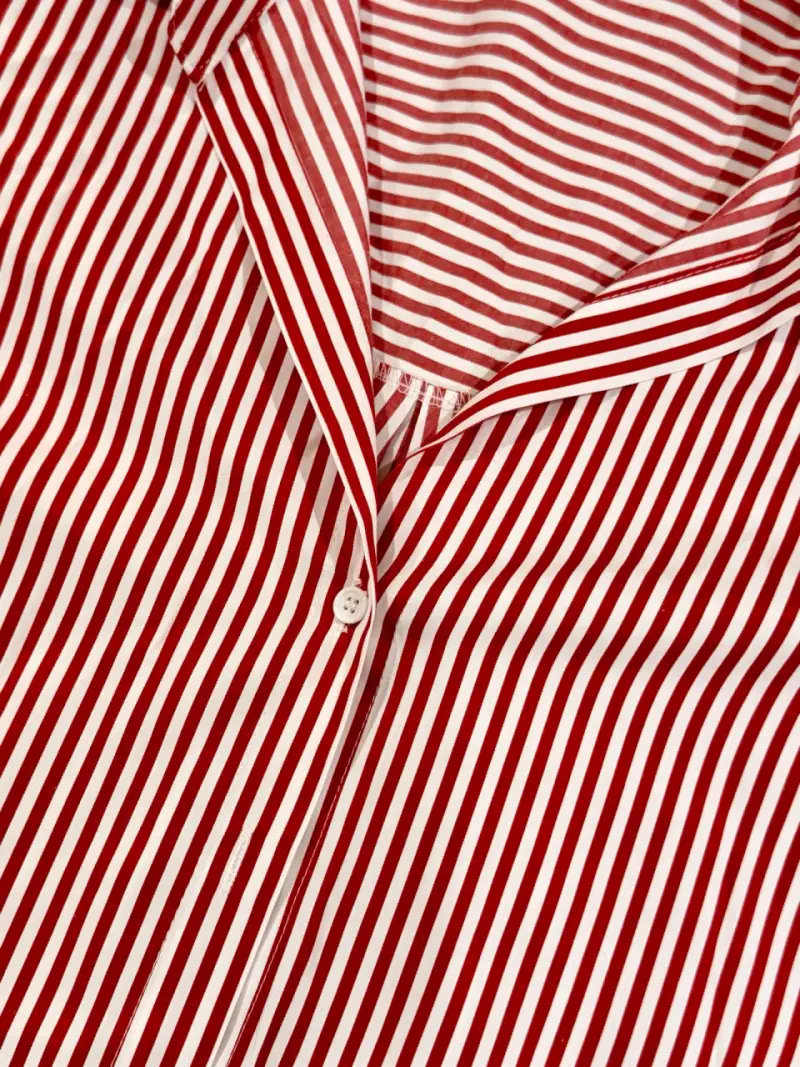 Camisa rayada roja y blanca - 4