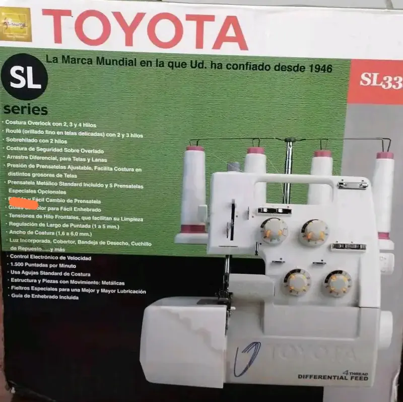 Máquina Overlock Toyota SL3335 - 2