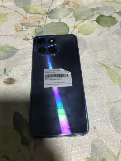 Teléfono móvil usado buen estado - miniatura 2