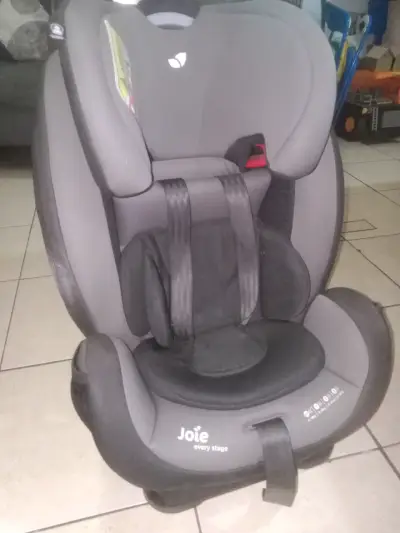 Silla de auto Joie gris oscuro - miniatura 4