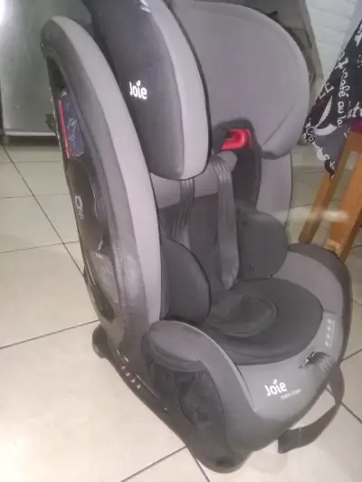 Silla de auto Joie gris oscuro - miniatura 5