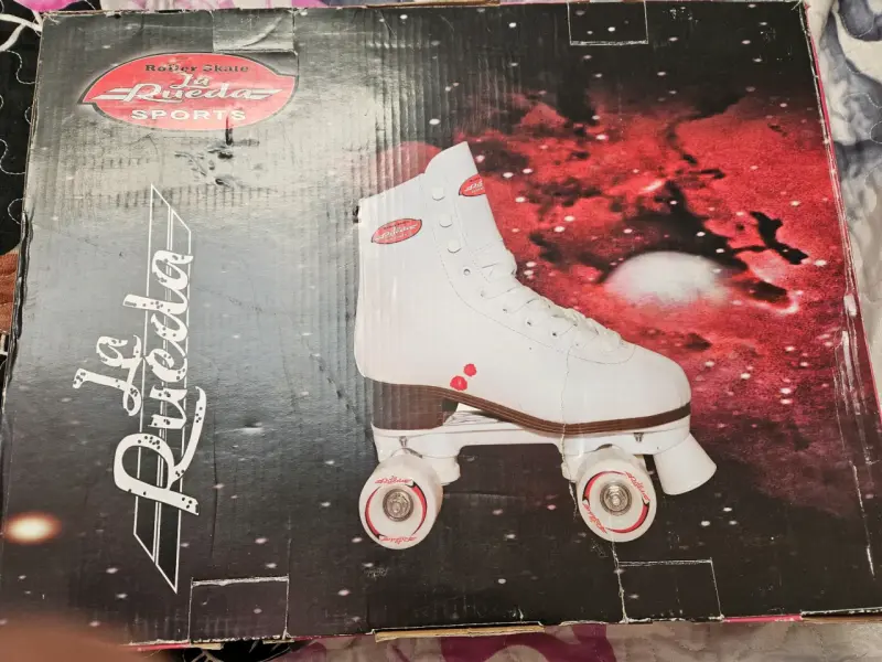 Patines de cuatro ruedas blancos - 2