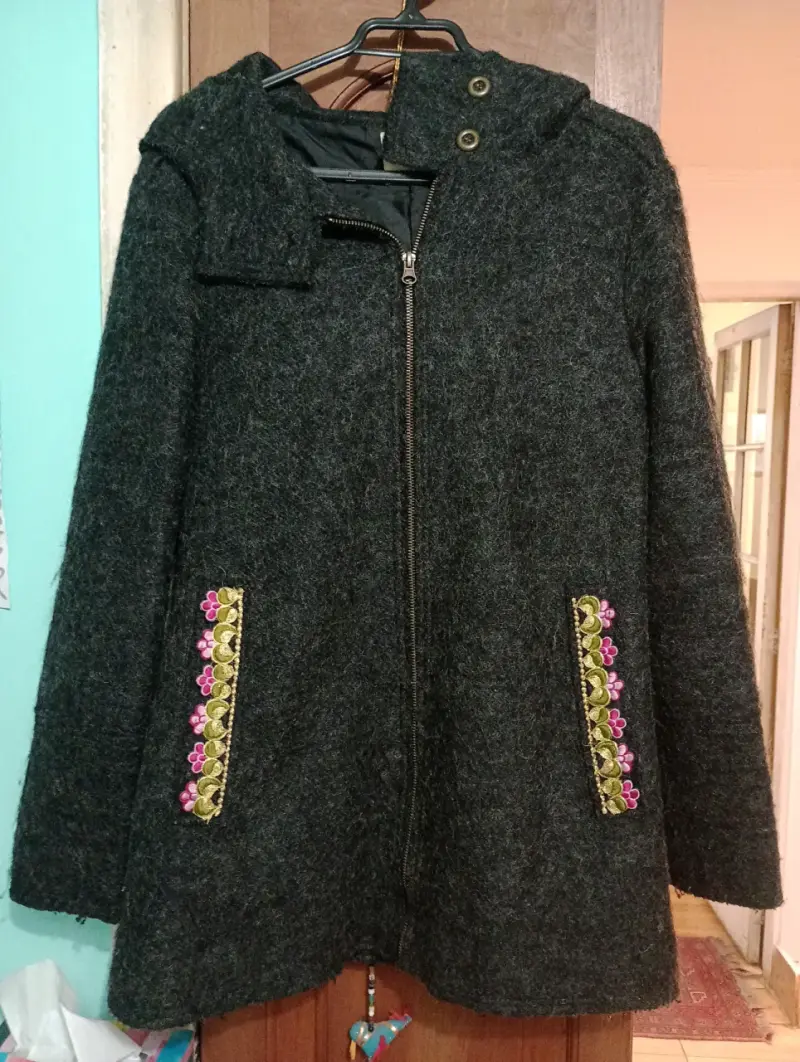 Parka verde con capucha - 2
