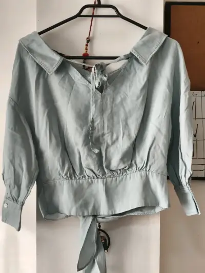Camisa corta con amarre - miniatura 3