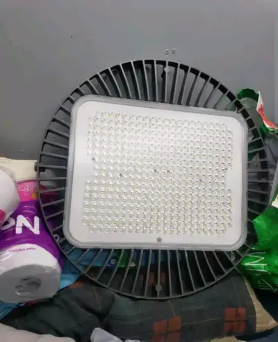 Luz LED industrial Philips - miniatura 2