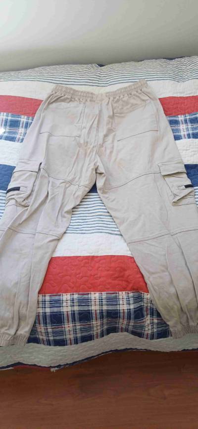 Buzo cargo beige regular fit - miniatura 2