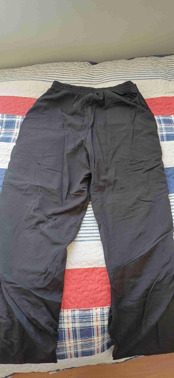 Pantalón buzo deportivo - 2