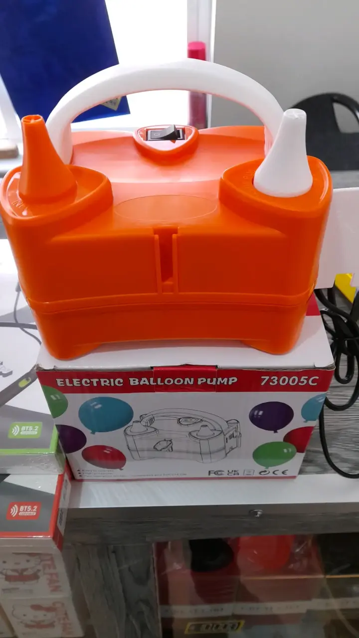 Bomba eléctrica para globos naranja