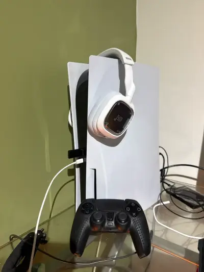 PS5 - miniatura 2