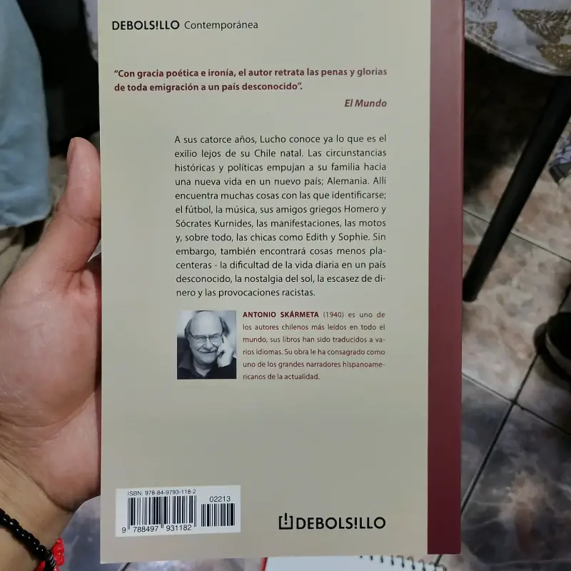 Libro 'No pasó nada' de Skármeta - 2