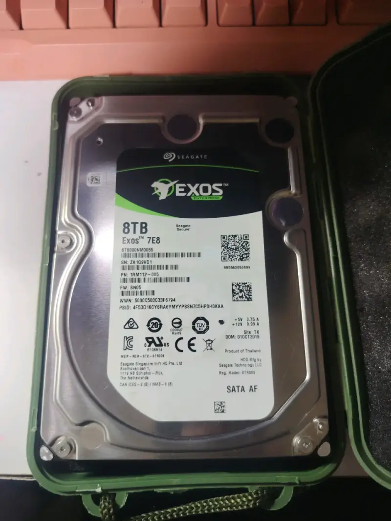 Disco duro Seagate Exos 8TB