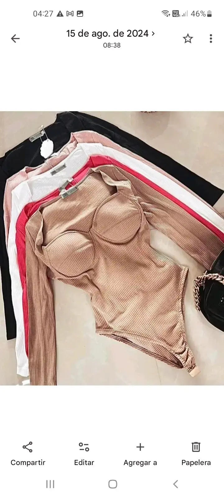 Chaqueta marrón con forro blanco - 5