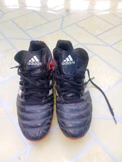 Zapatos de fútbol Adidas negras - miniatura 2