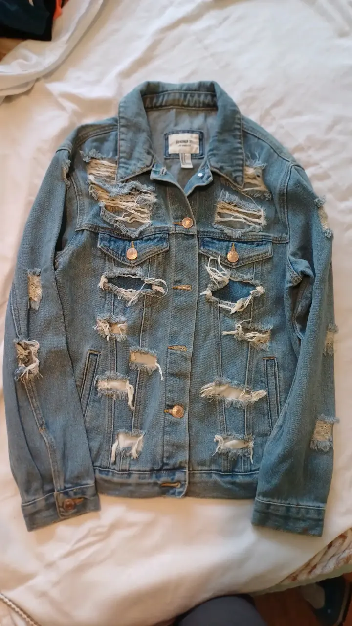 Chaqueta de mezclilla desgastada - 1