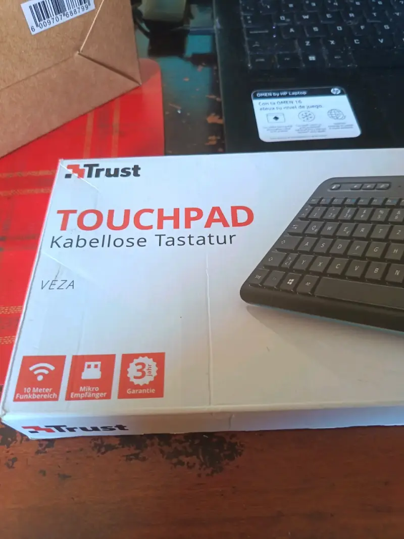 Teclado Trust inalámbrico negro - 2