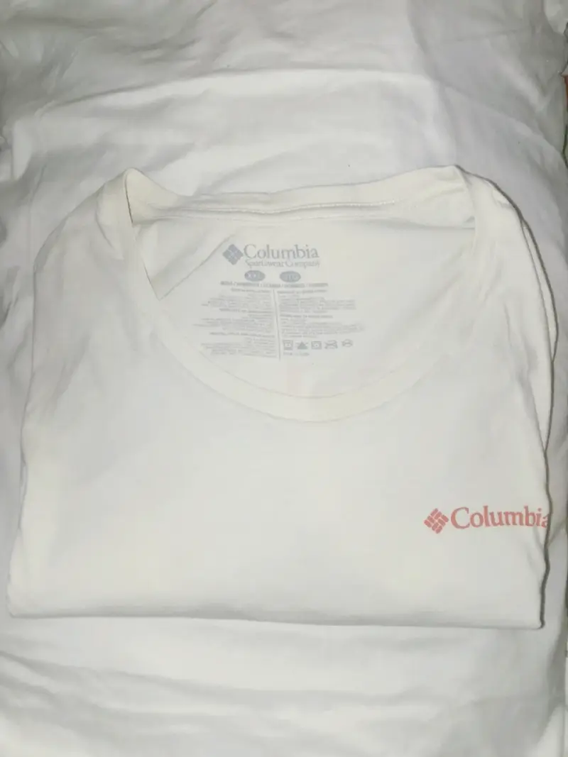 Polera blanca Columbia talla XXL