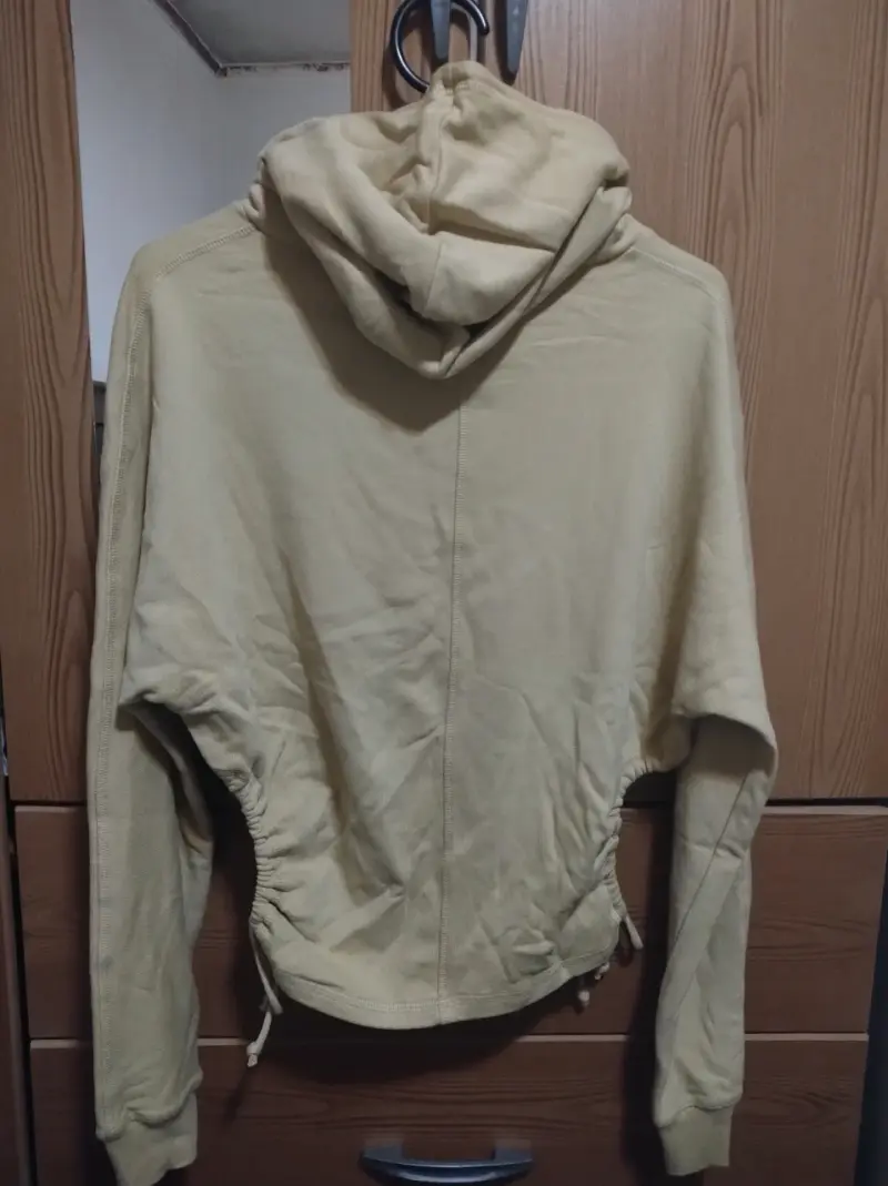 Polerón beige con capucha Spalding - 2