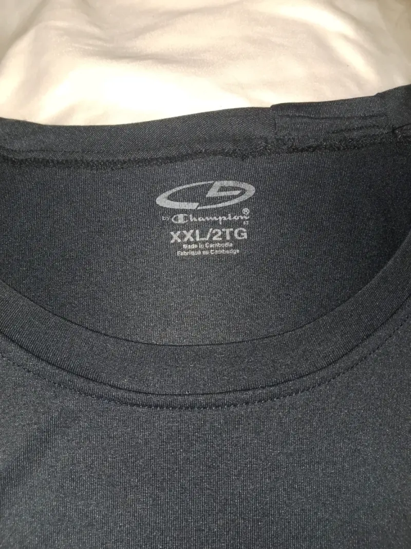 Polera negra deportiva Champions XXL - 2