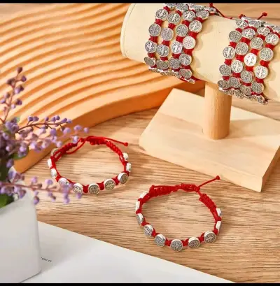 Pulsera roja San Benito - miniatura 1