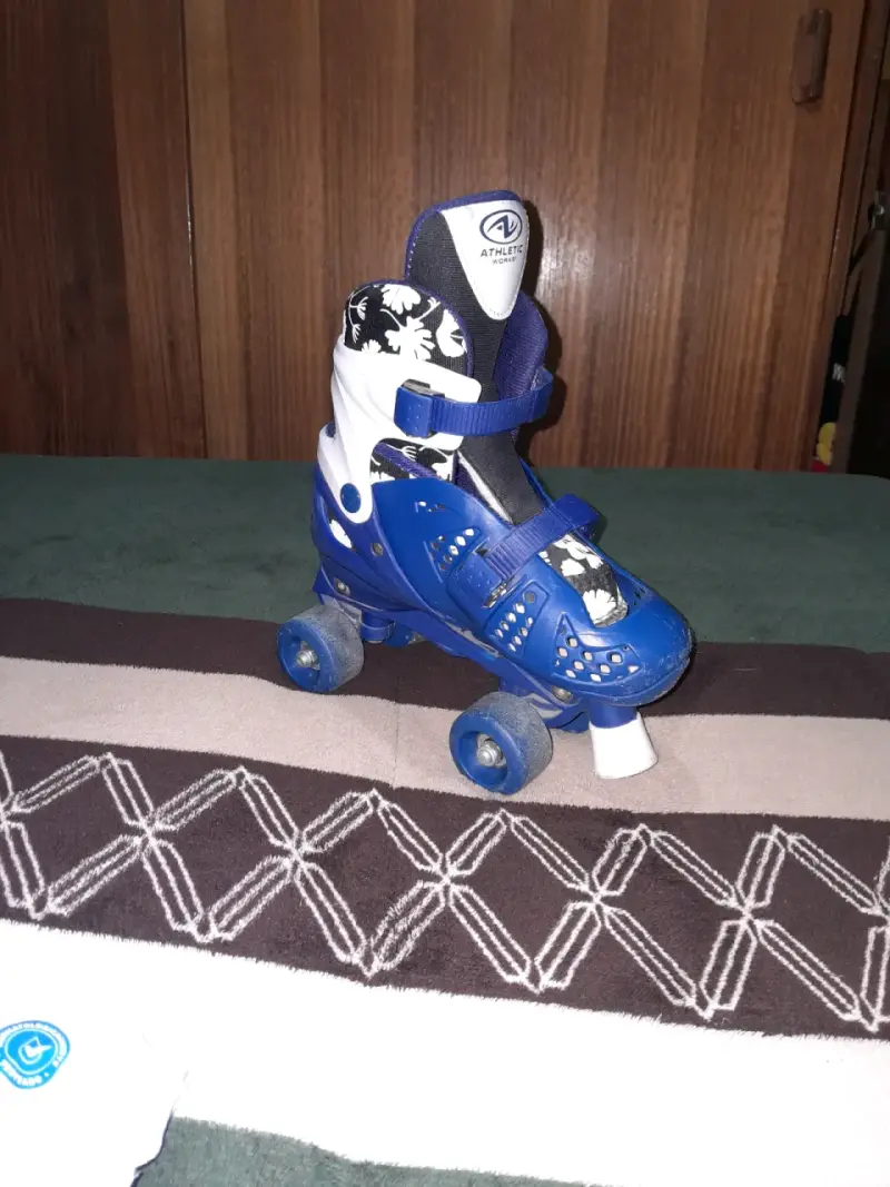 Patines azules ajustables - 2