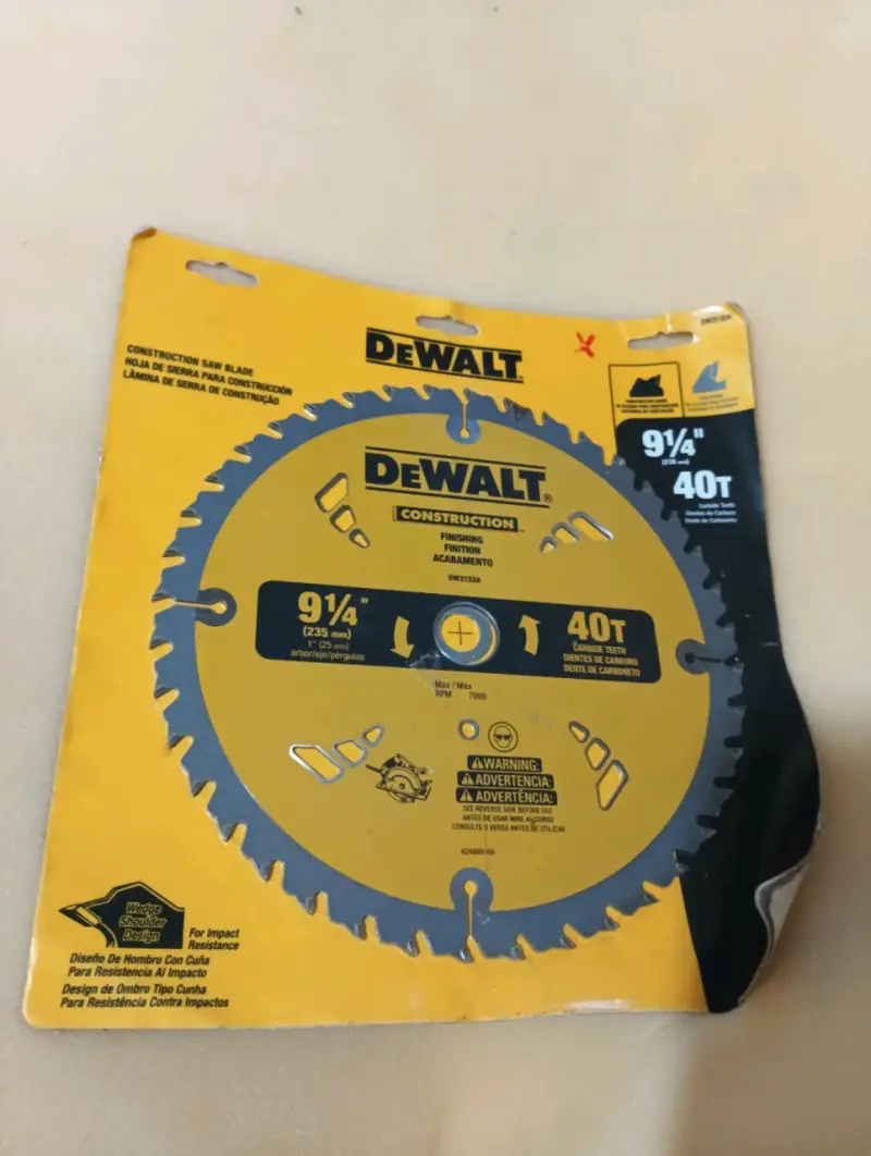 Hoja de sierra DeWalt 9 1/4"