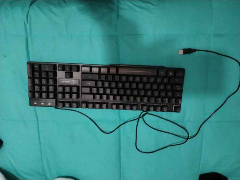 Teclado con cable