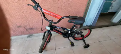 Bicicleta Ozark Trail 16 pulgadas - miniatura 3
