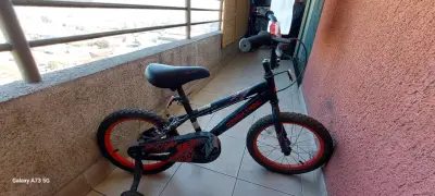 Bicicleta Ozark Trail 16 pulgadas - miniatura 4