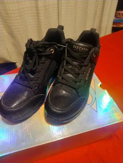 Zapatillas negras Skechers - miniatura 1