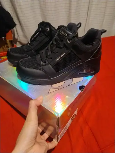 Zapatillas negras Skechers - miniatura 2