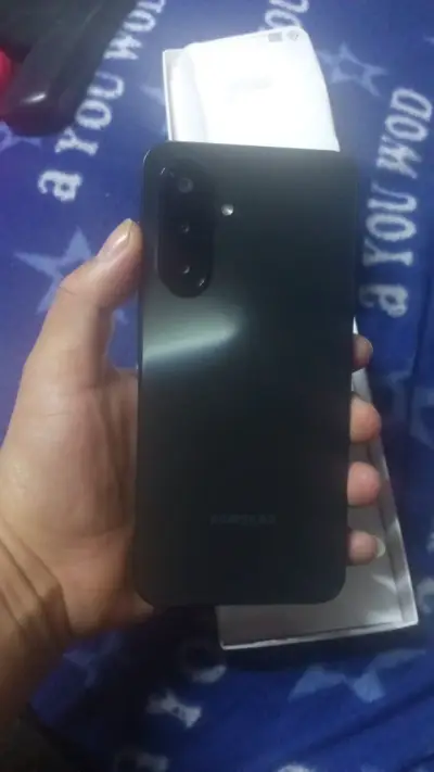 Smartphone en buen estado - miniatura 2