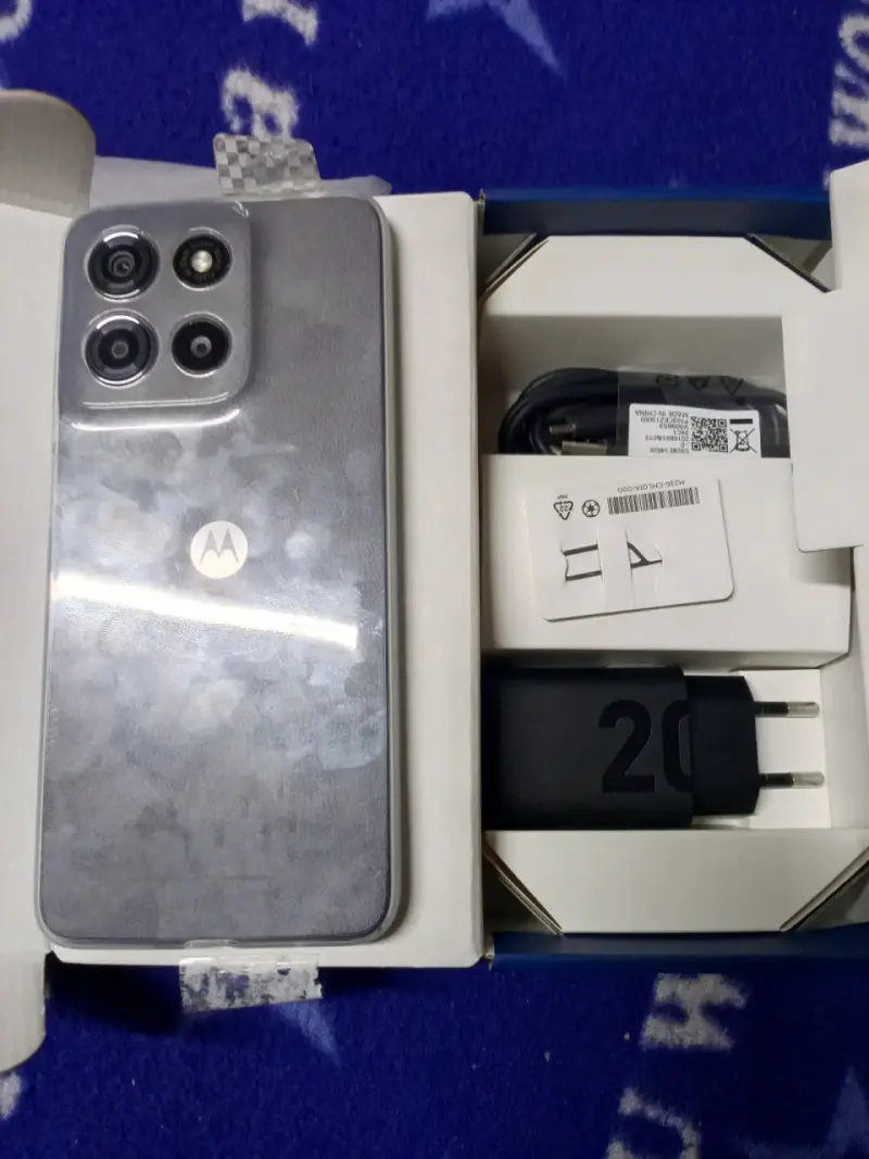 Smartphone Motorola Moto G15 nuevo - 3