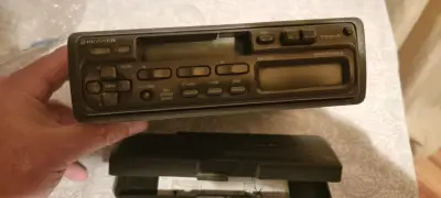 Radio para auto antigua pioneer casette - miniatura 2