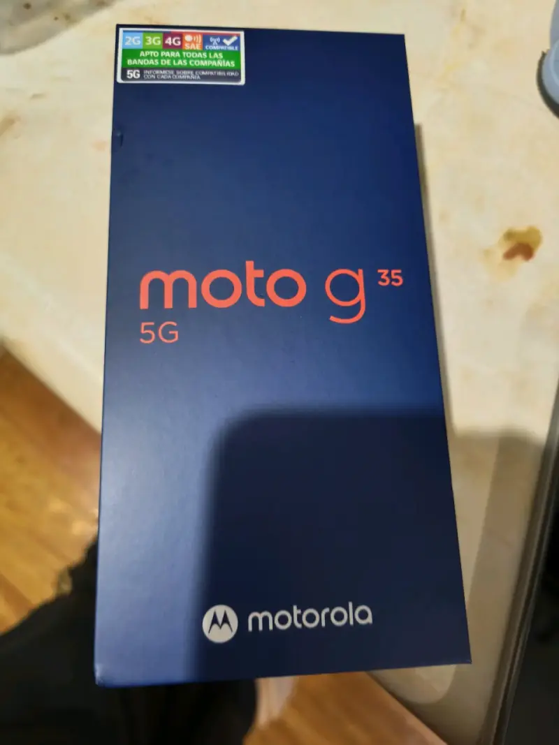 Smartphone Moto G35 5G nuevo - 2