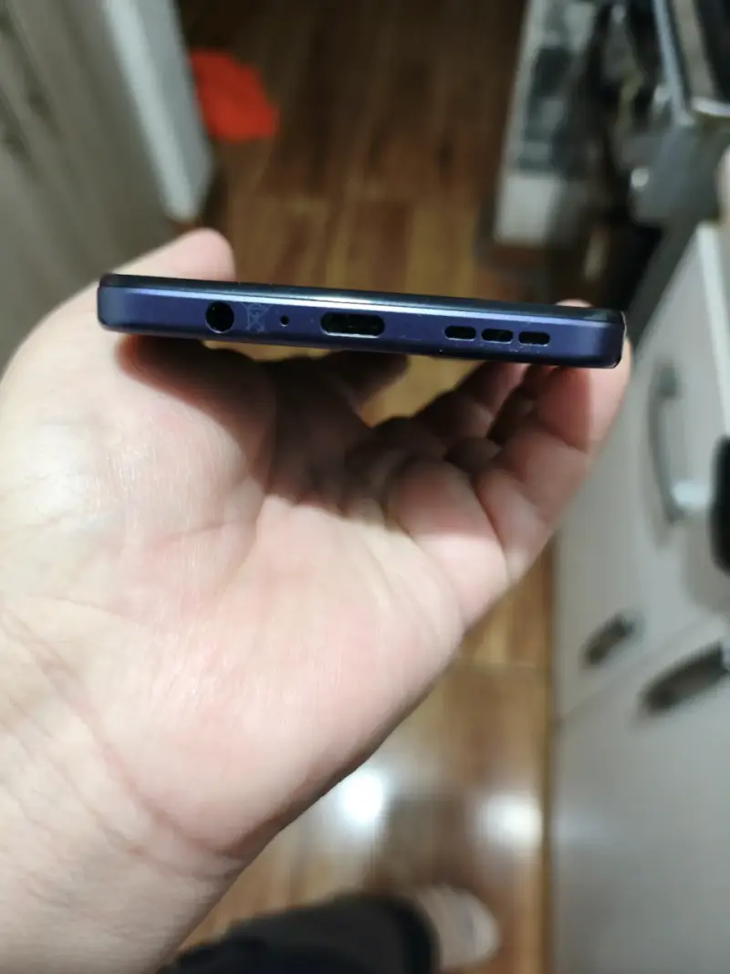 Smartphone Moto G35 5G nuevo - 4