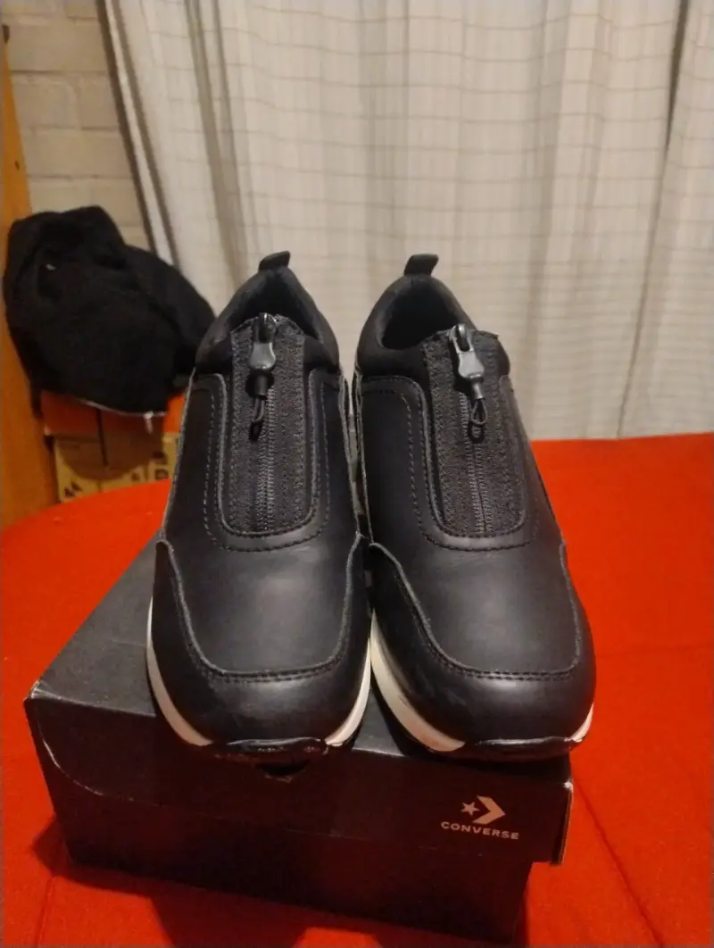 Zapatillas negras carducci - 2