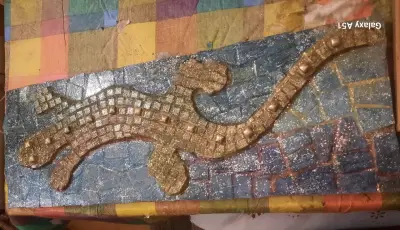 Cuadri con mosaico decorativo de lagarto - miniatura 4