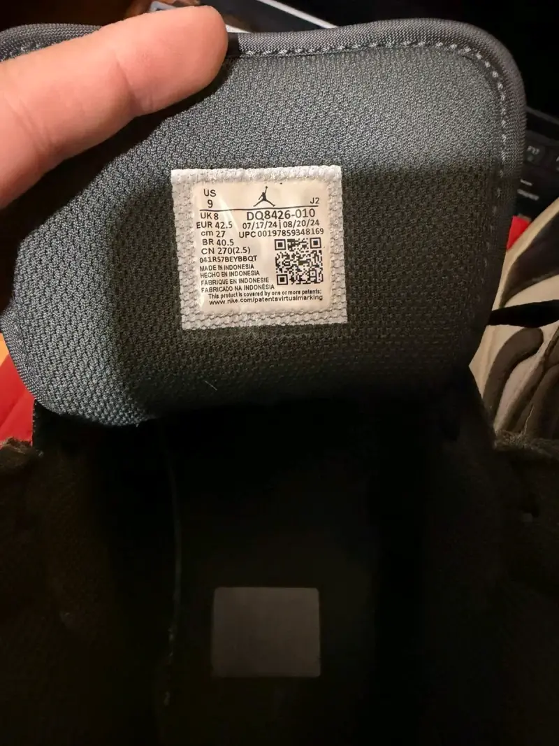 Air jordan 1 mid - 5