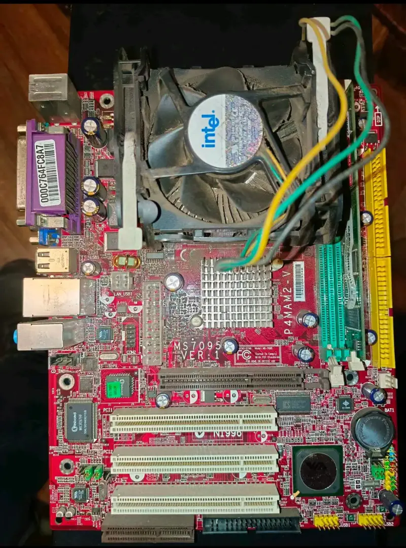 Placa madre MSI MS-7095