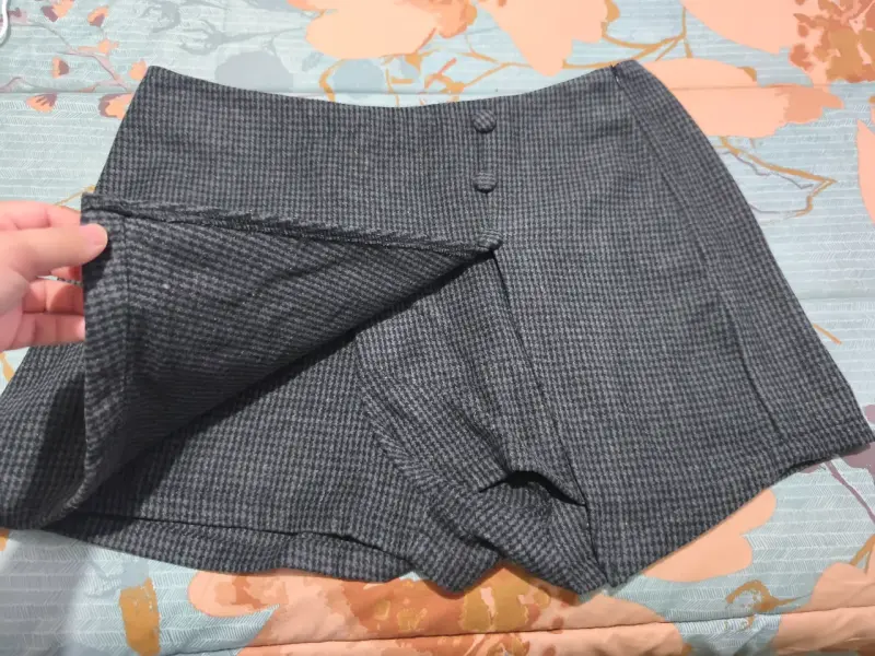 Shorts grises estampado cuadros - 2