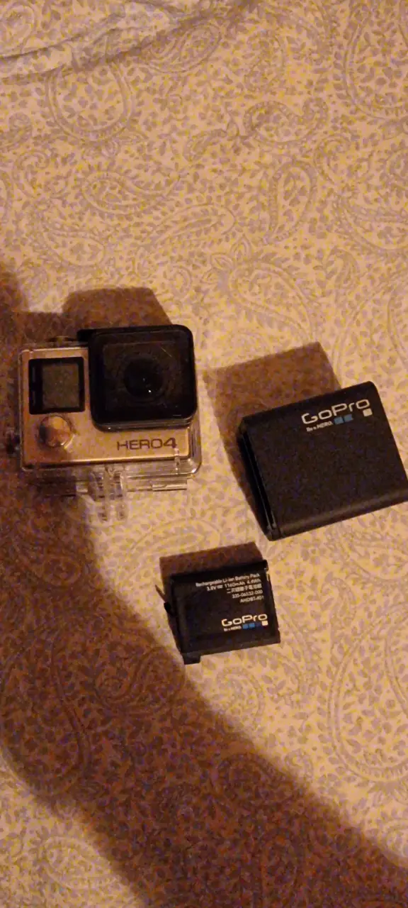 Cámara GoPro HERO4 con accesorios